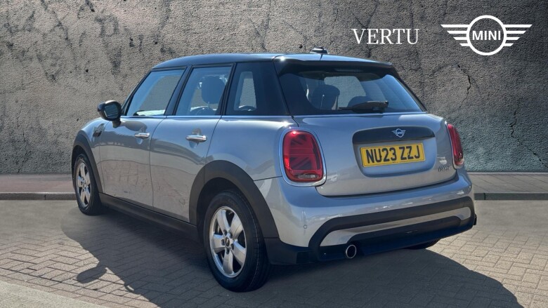 MINI Hatchback 1.5 Cooper Classic Premium 5dr Auto Petrol Hatchback